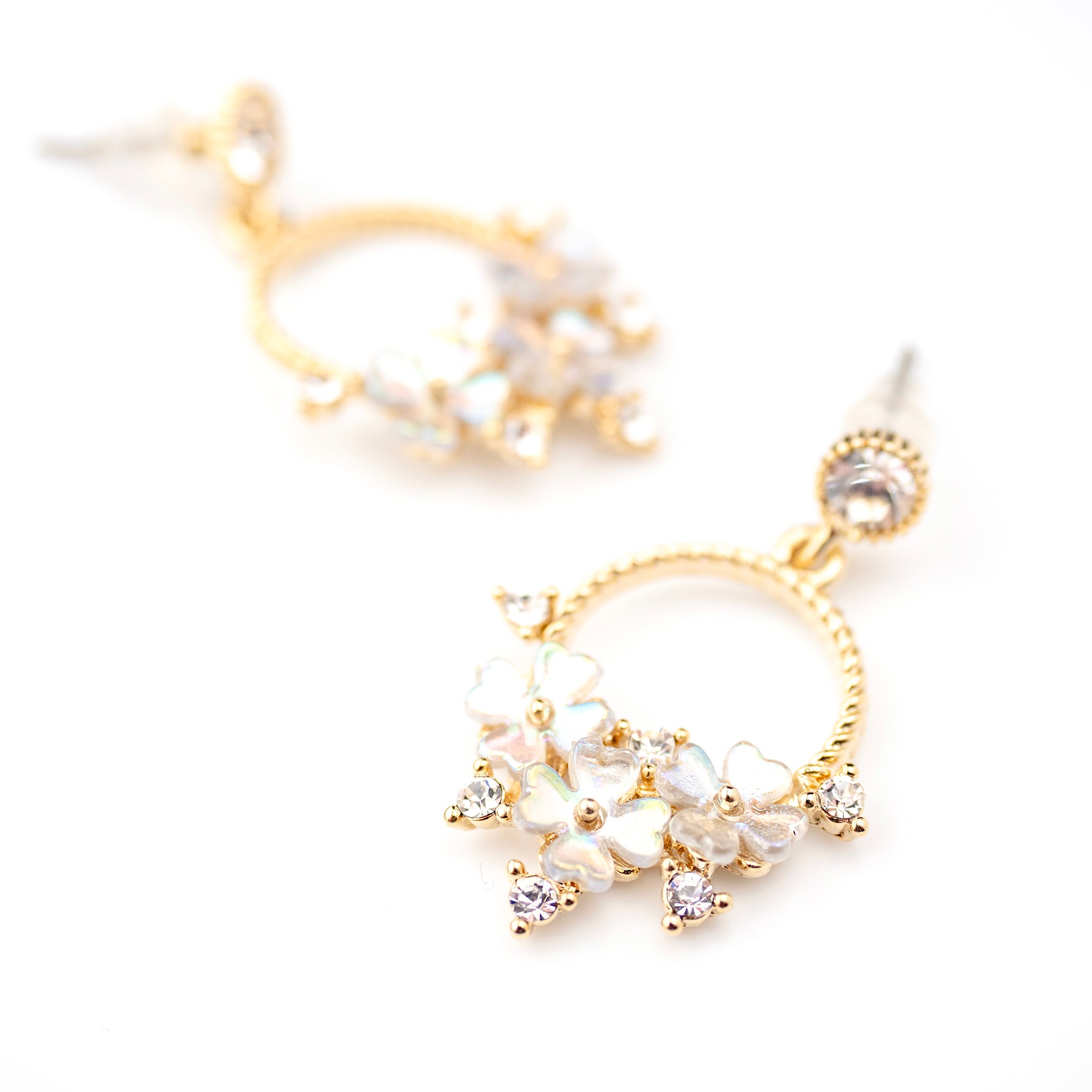 フラワーピアス B パールホワイト