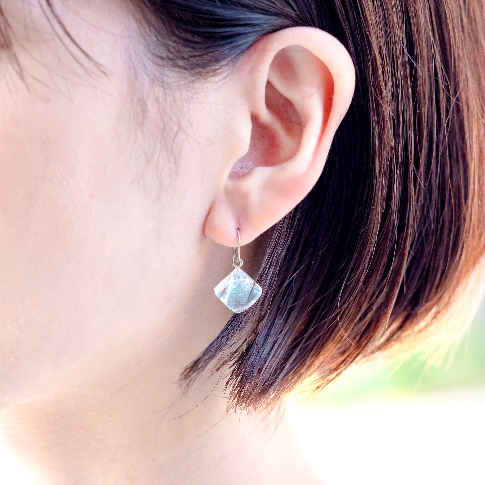 リフレクト ピアス (スイング・スタッズ) ホワイト