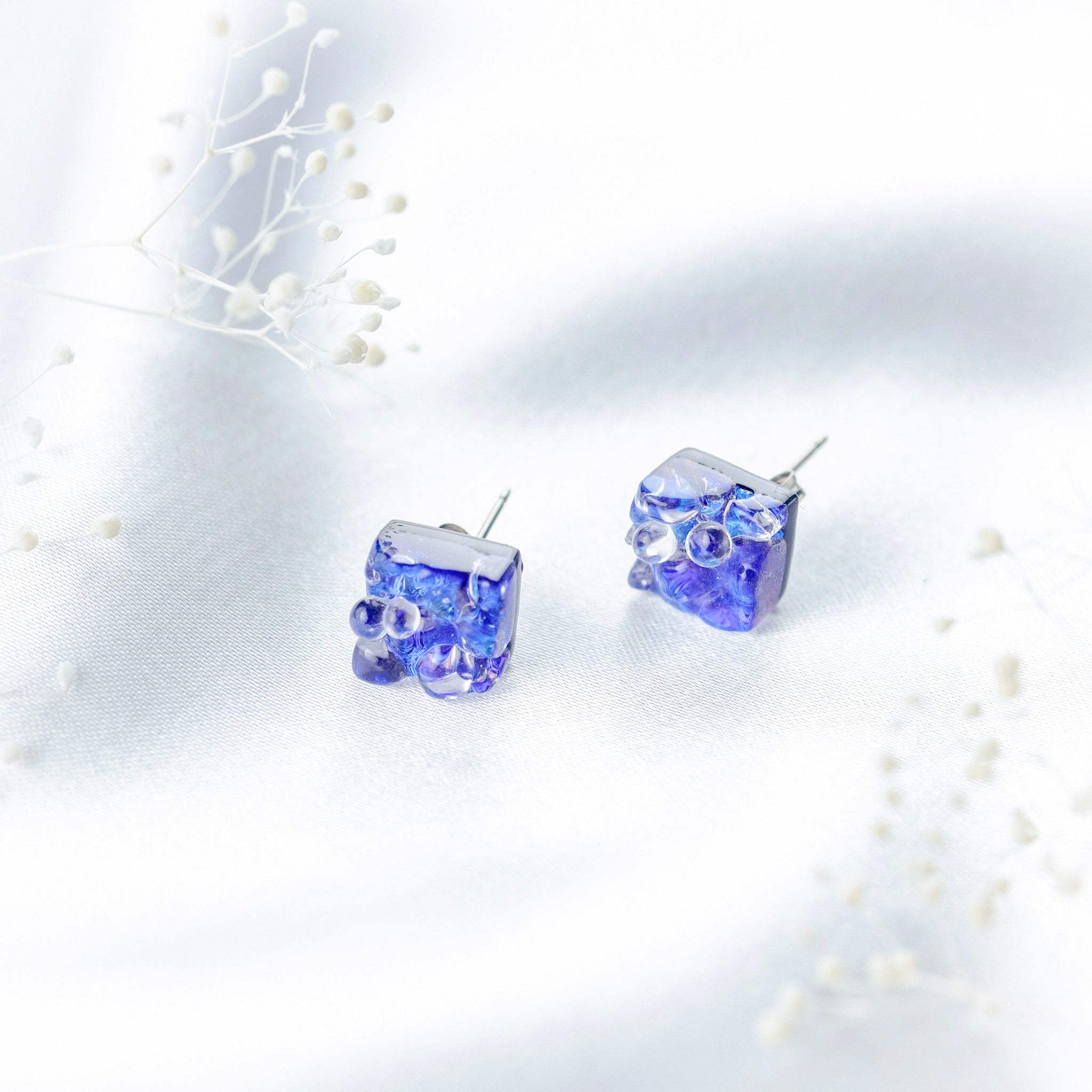 リフレクト ピアス (スイング・スタッズ) ディープブルー